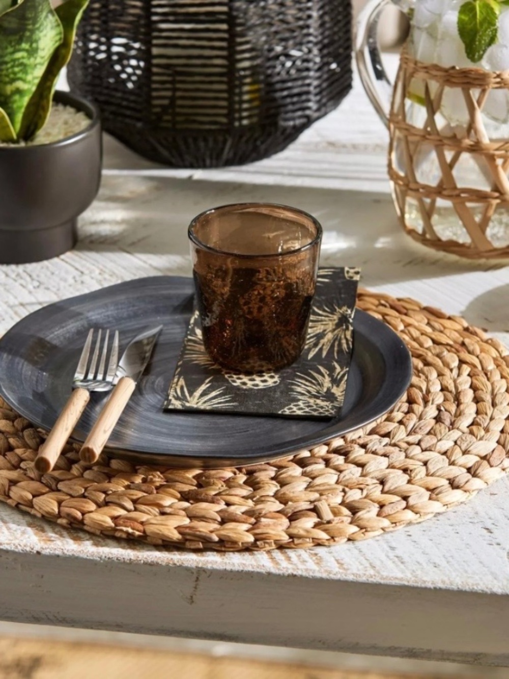Round Water Hyacinth Placemats
